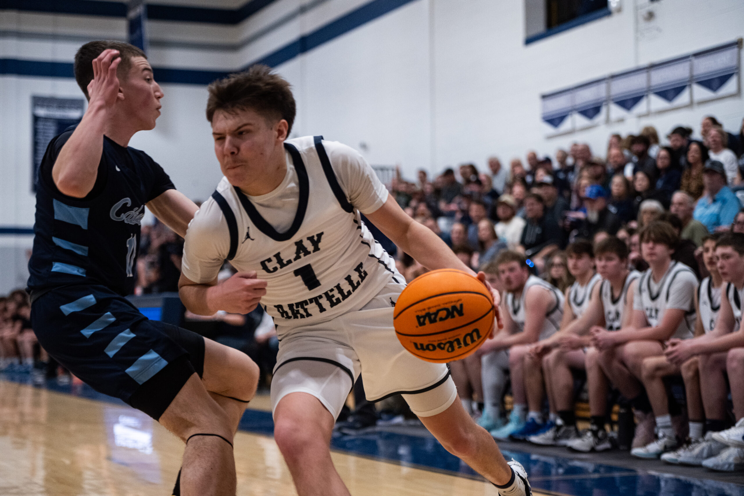 Preston Luzader drops 36 to send Clay-Battelle to state tournament with a 75-65 win against Parkersburg Catholic